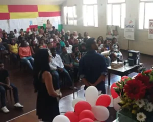 Palestra para adolescentes no Instituto Vitória